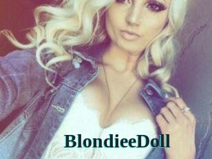 BlondieeDoll