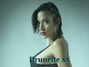 Brunette_xx