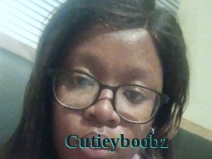 Cutieyboobz