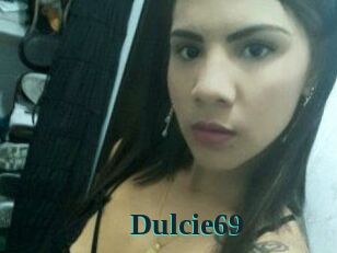 Dulcie_69