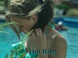 Hot_Riley