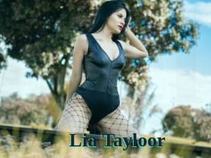 Lia_Tayloor