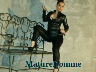 MatureDomme Melody Melons
