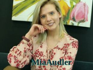 MiaAudler Melody Melons