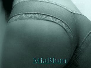 MiaBlunt