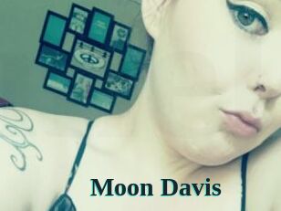 Moon_Davis