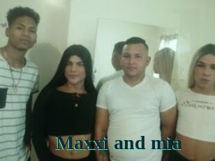 Maxxi_and_mia